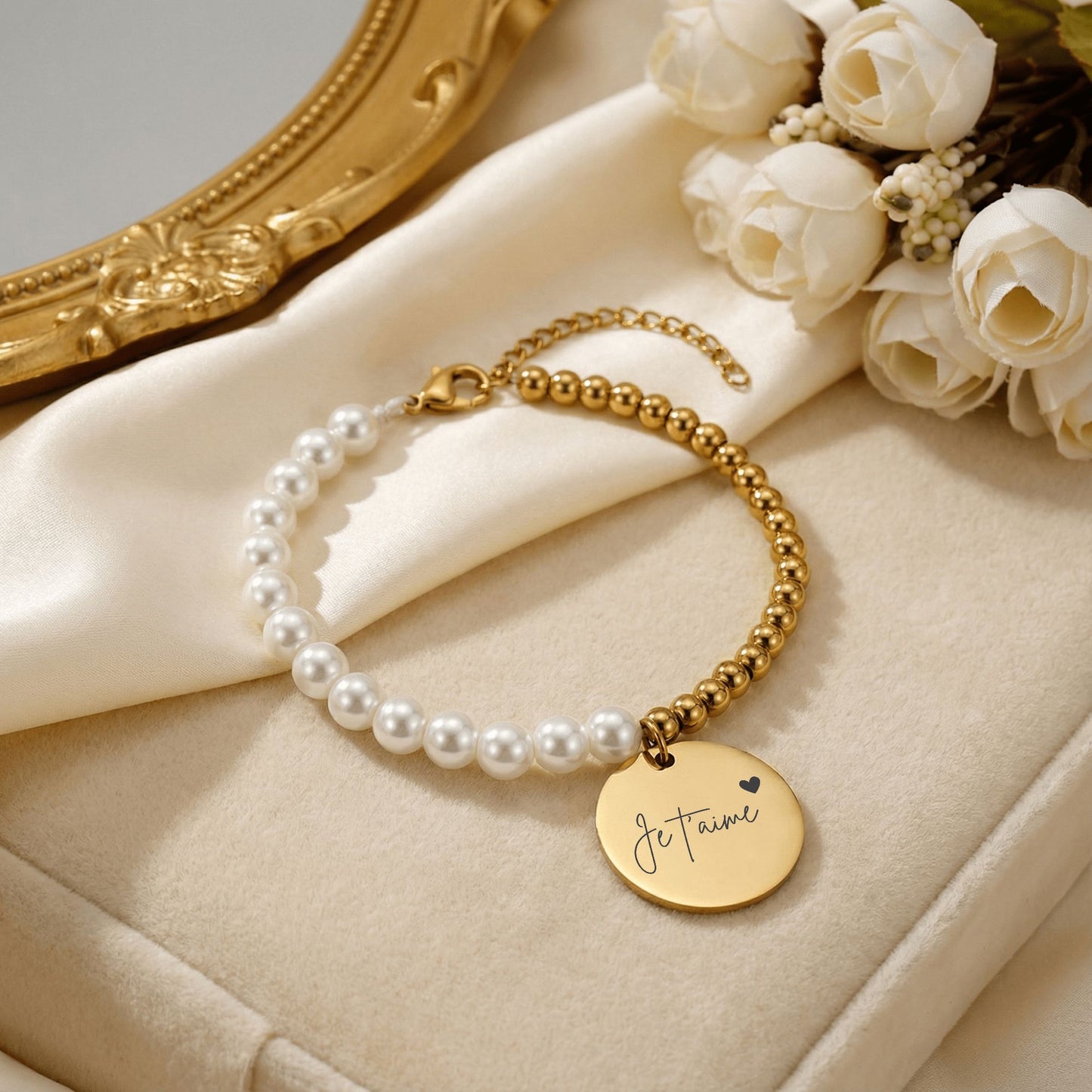 Premium Pearl & Gold Coin Bracelet "Love You" (French)
